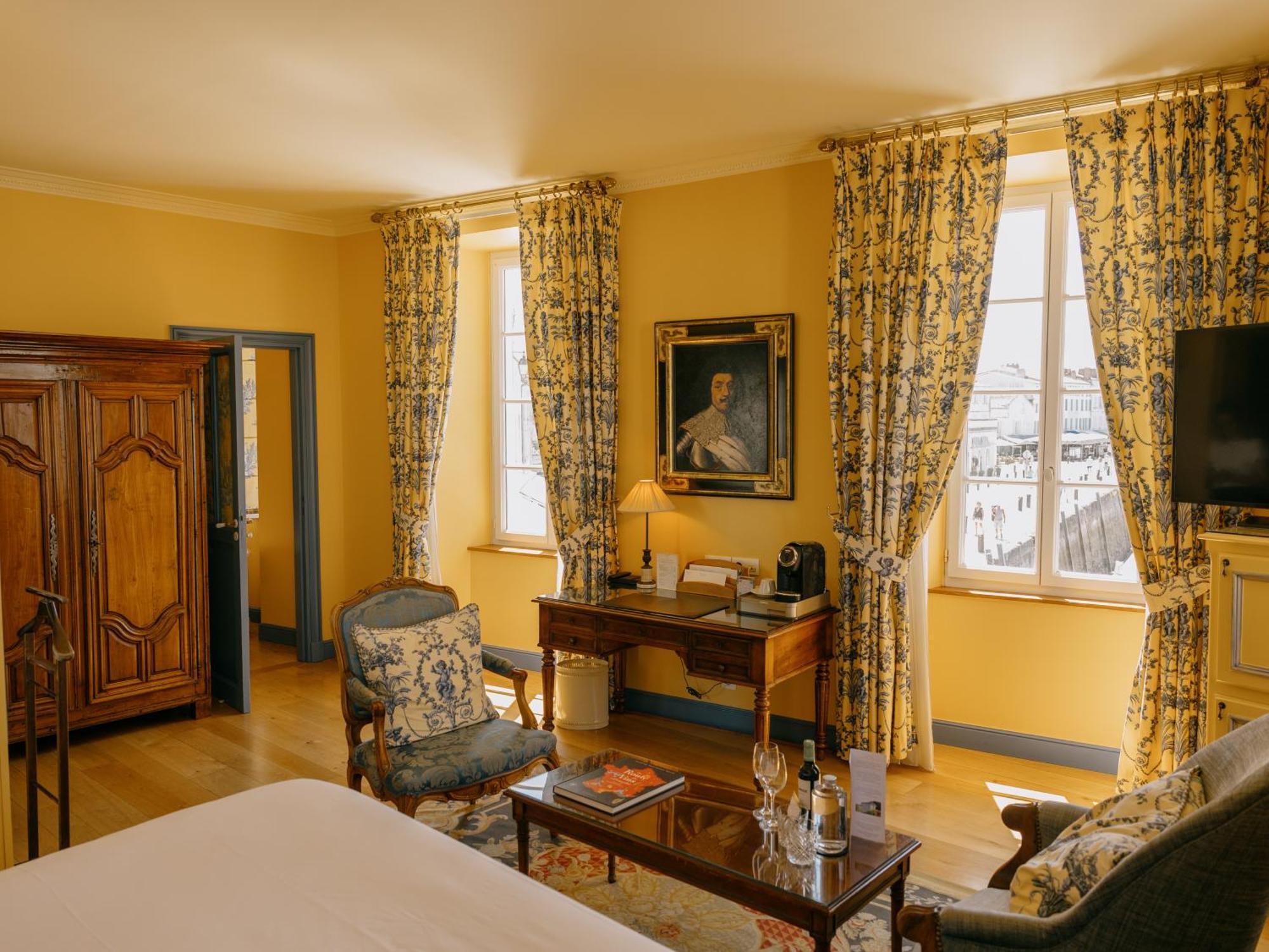 Hotel De Toiras سان مارتن دو ر المظهر الخارجي الصورة