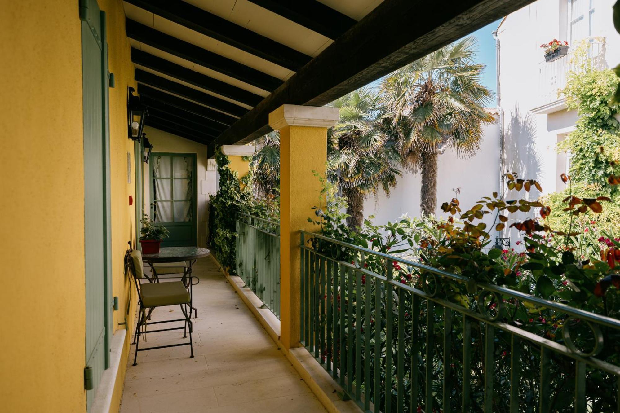Hotel De Toiras سان مارتن دو ر المظهر الخارجي الصورة