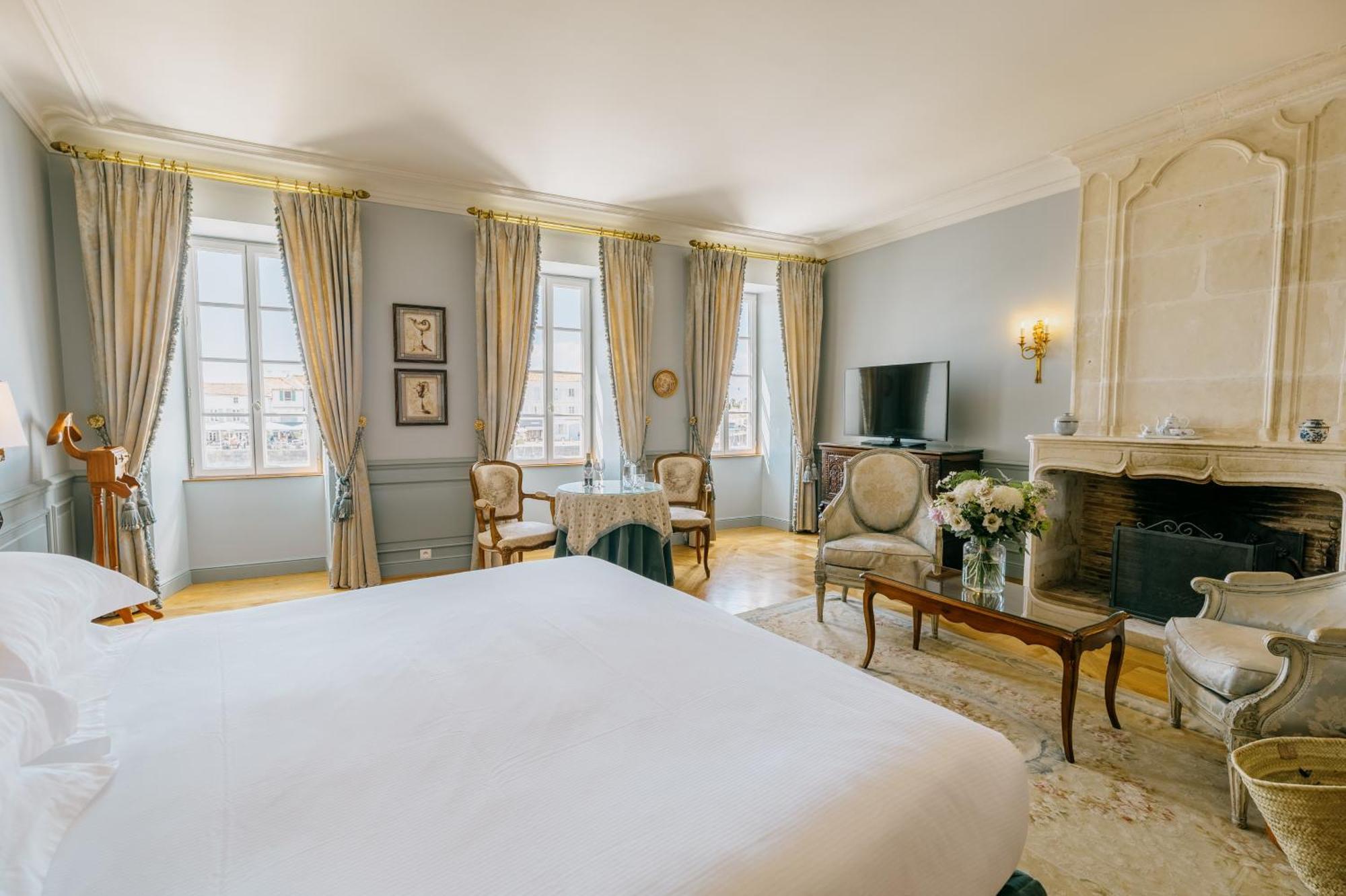 Hotel De Toiras سان مارتن دو ر المظهر الخارجي الصورة