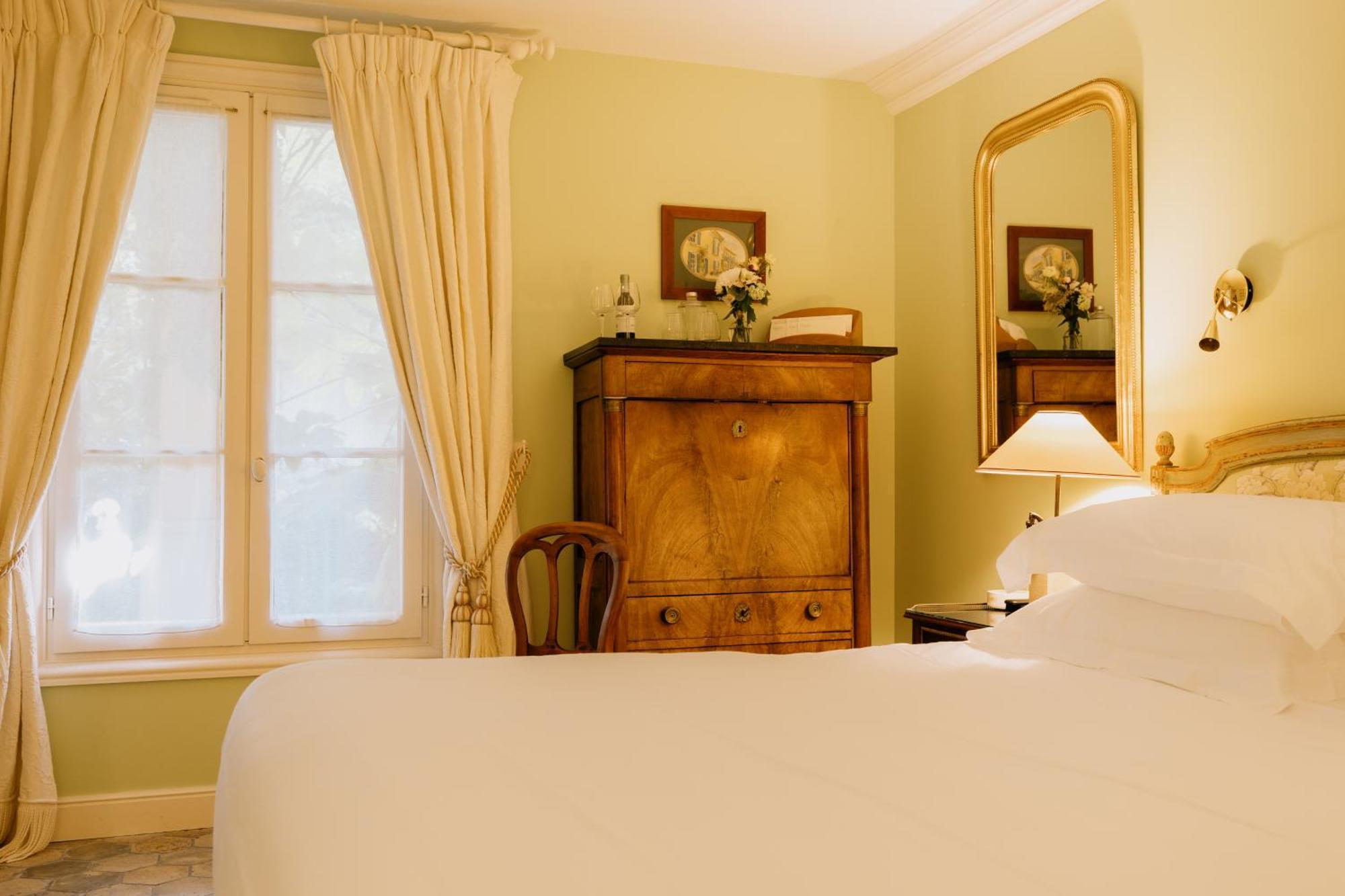 Hotel De Toiras سان مارتن دو ر الغرفة الصورة