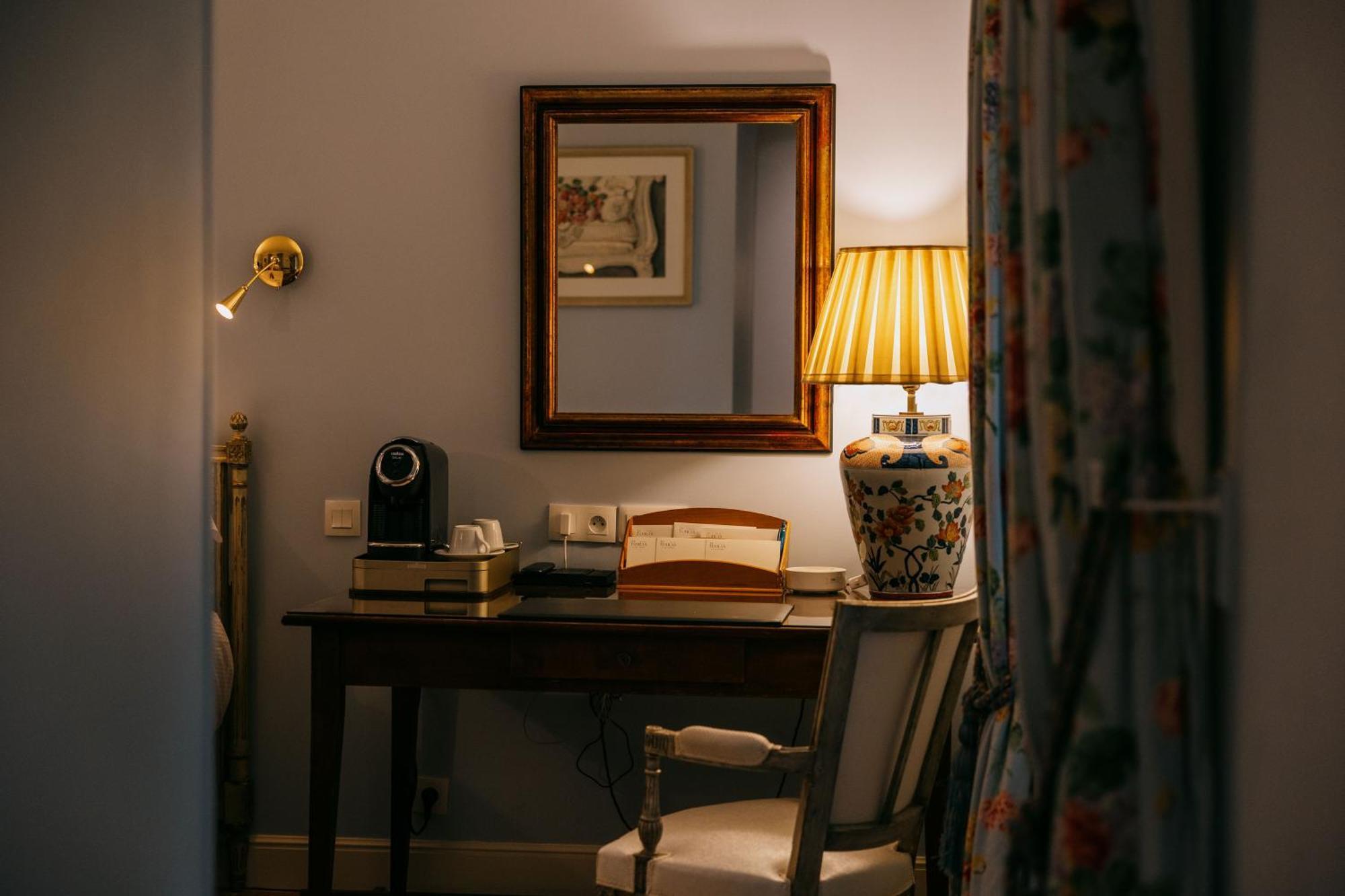 Hotel De Toiras سان مارتن دو ر الغرفة الصورة