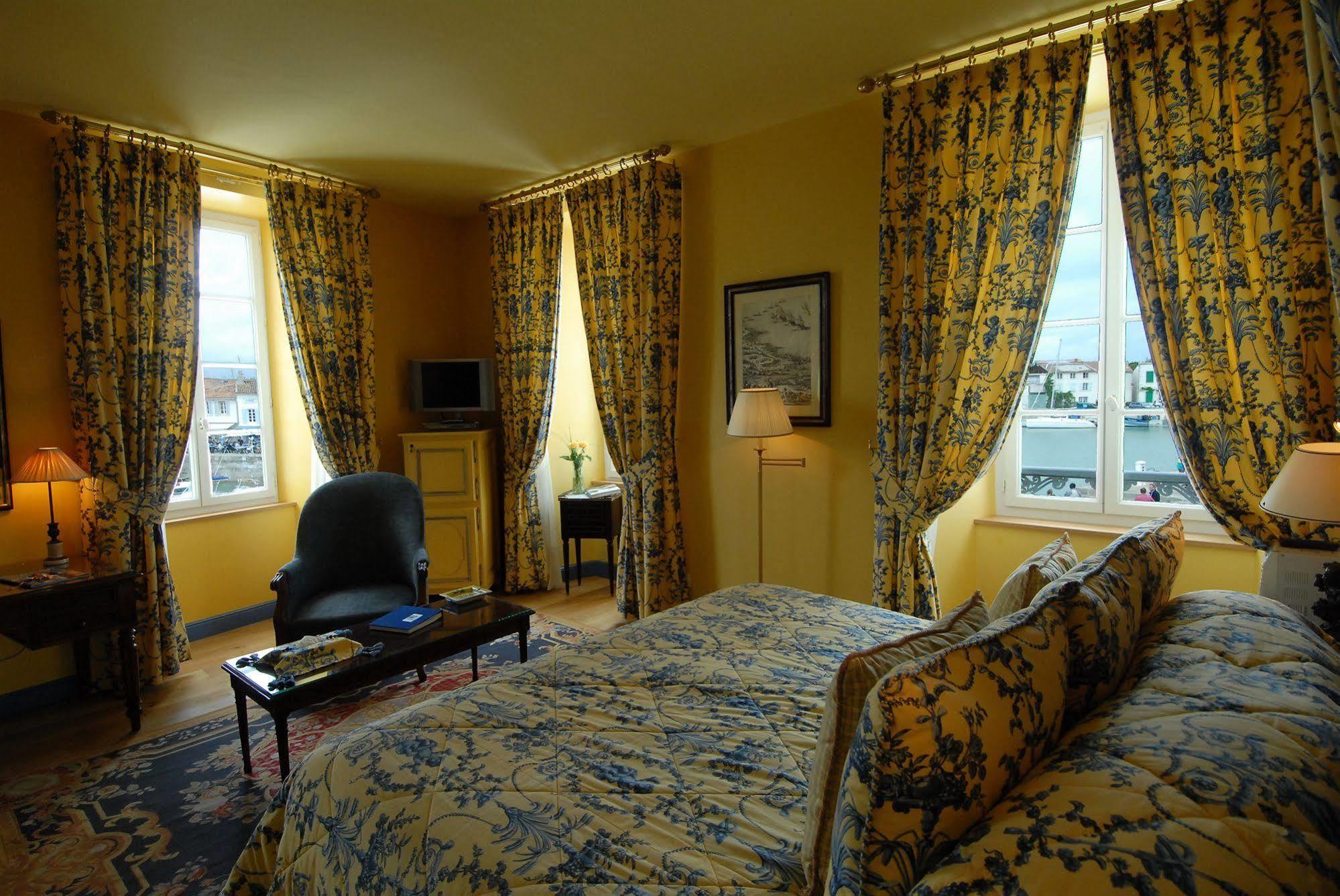 Hotel De Toiras سان مارتن دو ر المظهر الخارجي الصورة