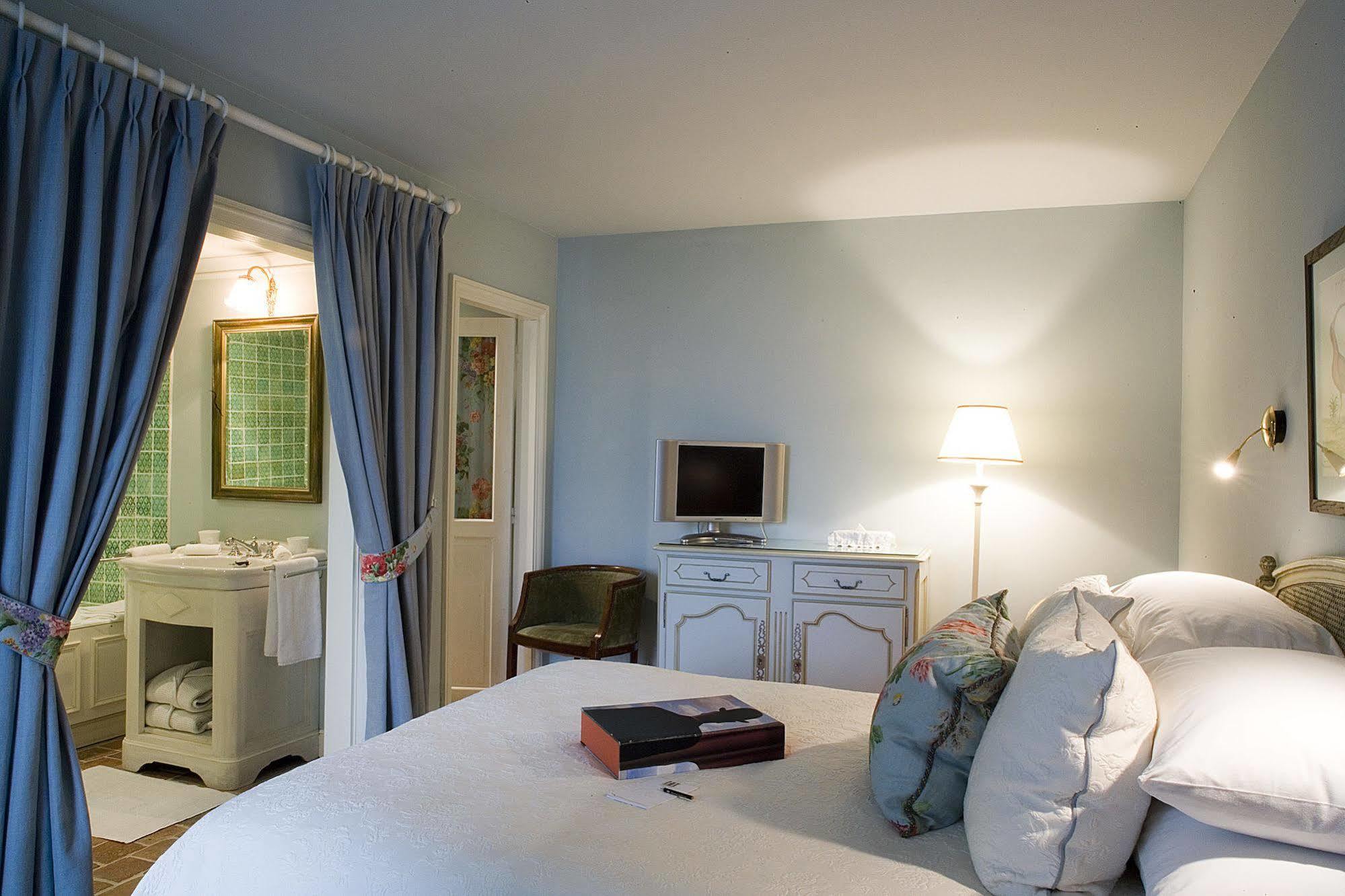 Hotel De Toiras سان مارتن دو ر المظهر الخارجي الصورة